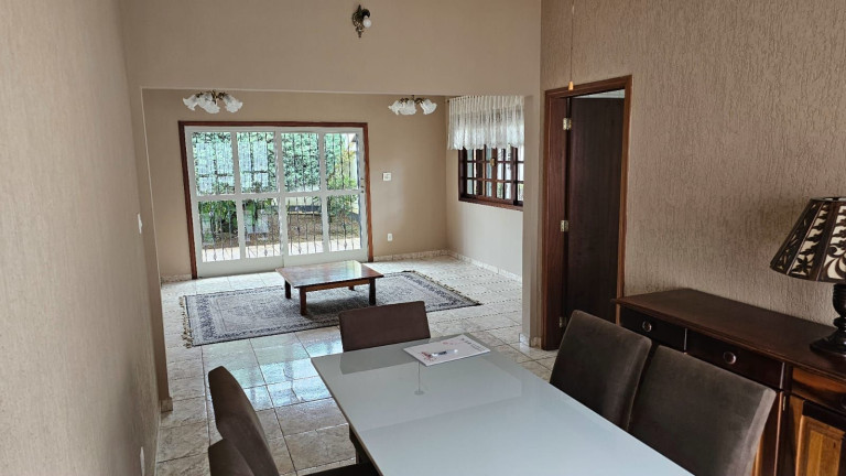 Casa com 3 Quartos à Venda, 210 m² em Chácara Do Visconde - Taubaté