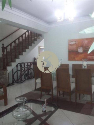 Imagem Casa com 4 Quartos à Venda, 245 m² em Embare - Santos Imagem Casa com 4 Quartos à Venda, 245 m² em Embare - Santos