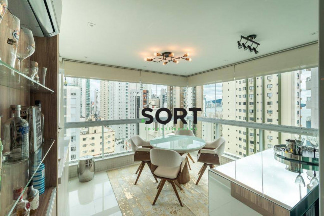 Imagem Apartamento com 3 Quartos à Venda, 152 m² em Centro - Balneário Camboriú