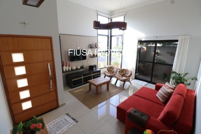 Imagem Casa com 3 Quartos à Venda, em Vila Do Golfe - Ribeirão Preto Imagem Casa com 3 Quartos à Venda, em Vila Do Golfe - Ribeirão Preto