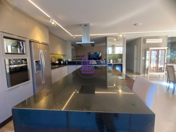 Imagem Sobrado com 3 Quartos à Venda, 614 m² em Quebec - Londrina Imagem Sobrado com 3 Quartos à Venda, 614 m² em Quebec - Londrina