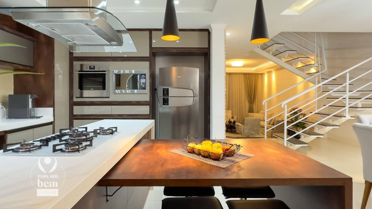Imagem Sobrado com 3 Quartos à Venda ou Locação, 207 m² em Cidade Industrial - Curitiba