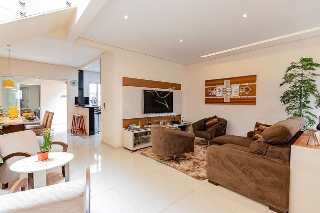 Imagem Casa com 3 Quartos à Venda, 190 m² em Parque Imperial - São Paulo
