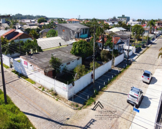 Casa com 13 Quartos à Venda, 510 m² em Centro - Balneário Rincão
