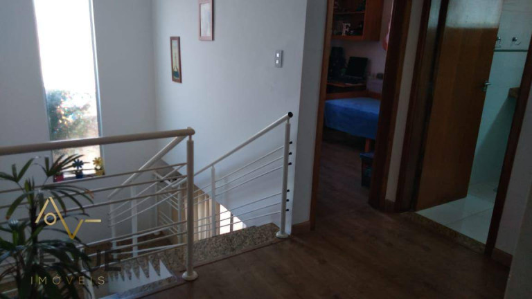 Imagem Sobrado com 3 Quartos à Venda, 180 m² em Vila Suissa - Mogi Das Cruzes Imagem Sobrado com 3 Quartos à Venda, 180 m² em Vila Suissa - Mogi Das Cruzes