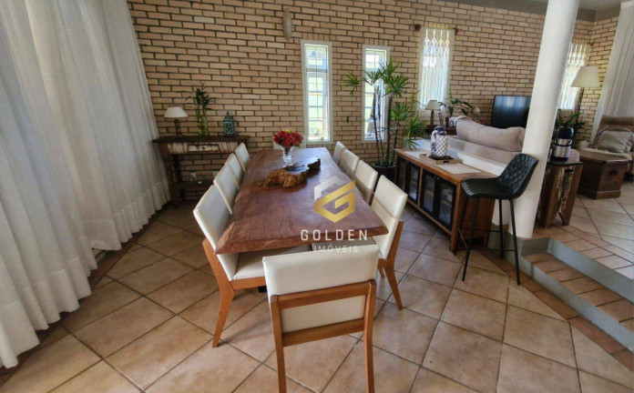 Imagem Casa com 3 Quartos à Venda, 270 m² em Centro - Tijucas Imagem Casa com 3 Quartos à Venda, 270 m² em Centro - Tijucas