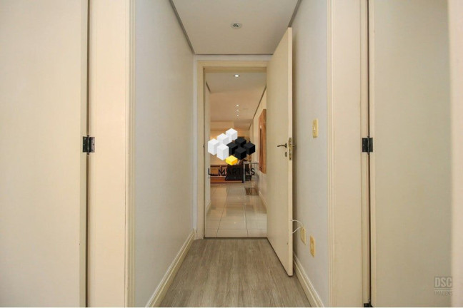 Imagem Apartamento com 3 Quartos à Venda, 137 m² em Petrópolis - Porto Alegre Imagem Apartamento com 3 Quartos à Venda, 137 m² em Petrópolis - Porto Alegre