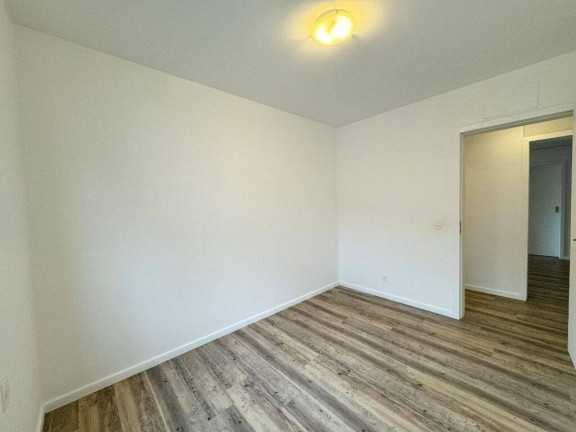 Imagem Apartamento com 3 Quartos à Venda, 93 m² em Centro - Florianópolis Imagem Apartamento com 3 Quartos à Venda, 93 m² em Centro - Florianópolis