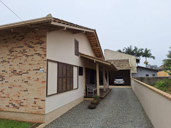 Casa com 2 Quartos à Venda,  em Itajuba - Barra Velha