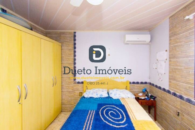 Imagem Casa com 3 Quartos à Venda, 174 m² em Renascença - Santa Maria