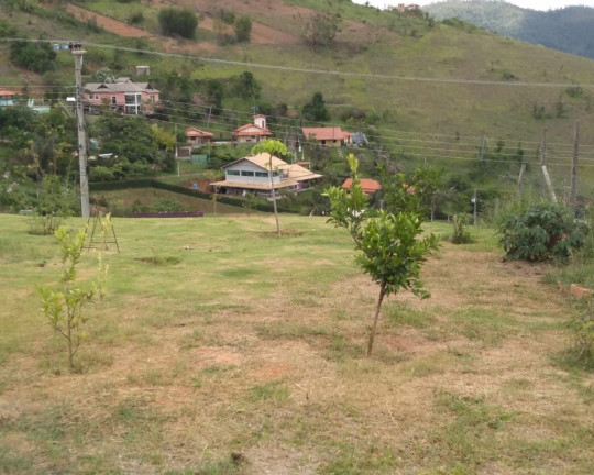 Imagem Imóvel com 3 Quartos à Venda, 1.368 m² em Fazendinhas Miragem - Simão Pereira