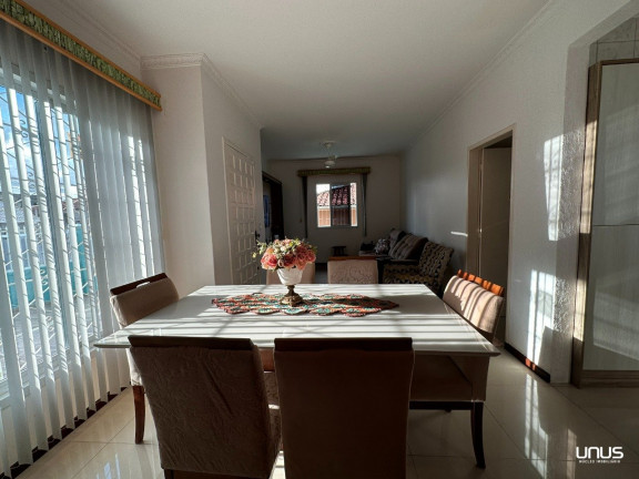 Imagem Casa com 3 Quartos à Venda, 288 m² em Coloninha - Florianópolis Imagem Casa com 3 Quartos à Venda, 288 m² em Coloninha - Florianópolis