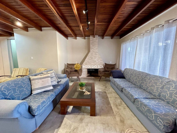 Imagem Casa com 3 Quartos à Venda, 180 m² em Centro - Bombinhas Imagem Casa com 3 Quartos à Venda, 180 m² em Centro - Bombinhas
