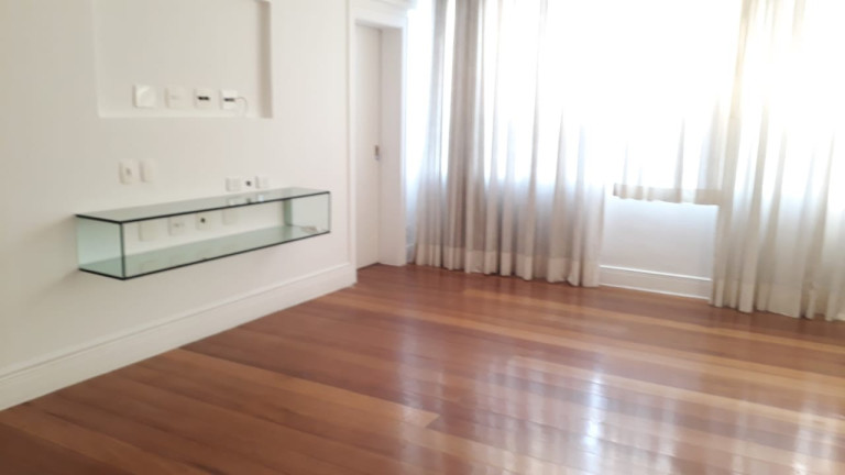 Imagem Cobertura com 4 Quartos à Venda, 561 m² em Copacabana - Rio De Janeiro Imagem Cobertura com 4 Quartos à Venda, 561 m² em Copacabana - Rio De Janeiro