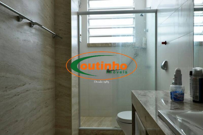 Imagem Apartamento com 3 Quartos à Venda, 130 m² em Tijuca - Rio De Janeiro Imagem Apartamento com 3 Quartos à Venda, 130 m² em Tijuca - Rio De Janeiro
