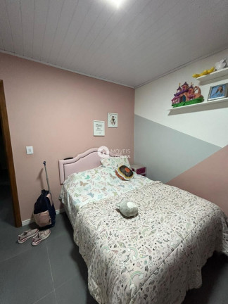 Imagem Casa com 4 Quartos à Venda, 110 m²