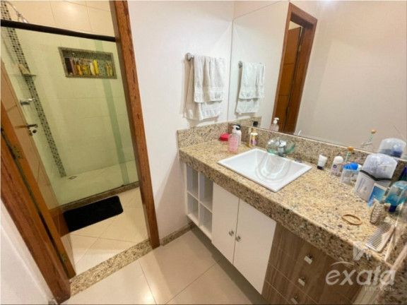 Imagem Sobrado com 3 Quartos à Venda, 271 m² em Colina De Laranjeiras - Serra Imagem Sobrado com 3 Quartos à Venda, 271 m² em Colina De Laranjeiras - Serra