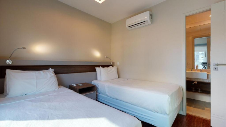Imagem Apartamento com 2 Quartos à Venda, 81 m² em Moinhos De Vento - Porto Alegre Imagem Apartamento com 2 Quartos à Venda, 81 m² em Moinhos De Vento - Porto Alegre