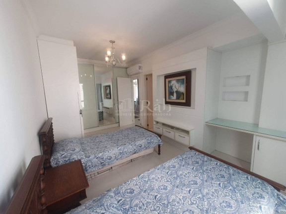 Imagem Apartamento com 3 Quartos à Venda, 206 m² em Centro - Balneário Camboriú
