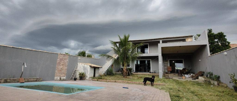 Imagem Casa com 3 Quartos à Venda, 318 m² em Centro (são Vicente) - Araruama