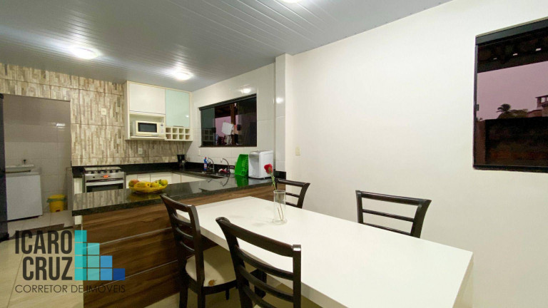 Imagem Casa com 5 Quartos à Venda, 309 m² em Itapuã - Salvador
