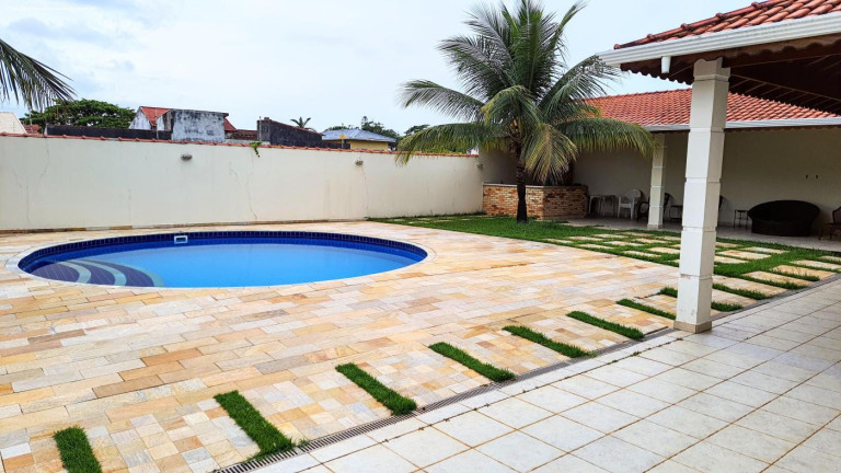 Imagem Casa com 3 Quartos à Venda, 292 m² em Cidade Nova Peruíbe - Peruíbe