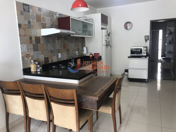 Imagem Casa com 3 Quartos à Venda, 240 m² em Maria Luiza - Cascavel Imagem Casa com 3 Quartos à Venda, 240 m² em Maria Luiza - Cascavel