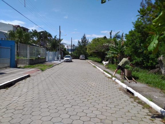 Imagem Imóvel com 4 Quartos à Venda, 200 m² em Vila Alvorada - Imbituba Imagem Imóvel com 4 Quartos à Venda, 200 m² em Vila Alvorada - Imbituba
