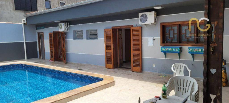 Casa com 3 Quartos à Venda, 160 m² em Canto Do Forte - Praia Grande