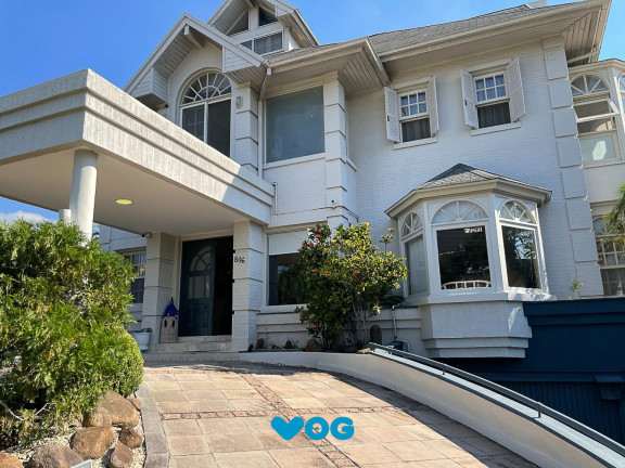 Casa com 4 Quartos à Venda, 645 m² em Chácara Das Pedras - Porto Alegre
