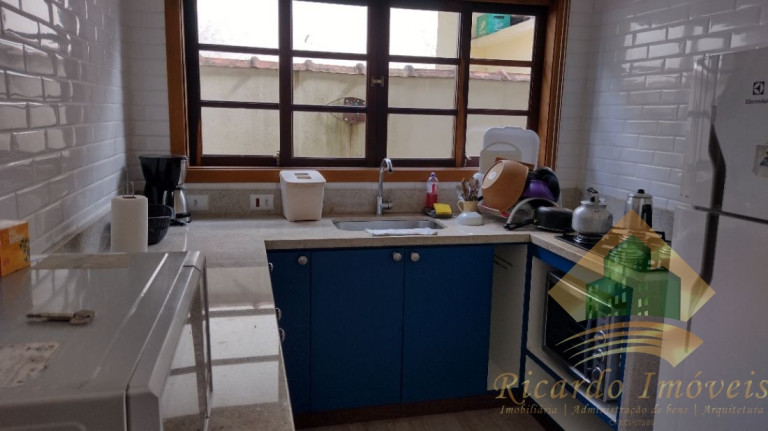Imagem Casa com 3 Quartos à Venda, 228 m² em Centro - Ubatuba