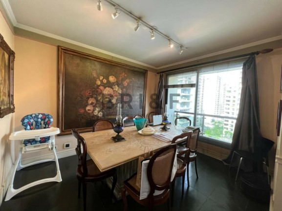 Imagem Apartamento com 4 Quartos à Venda ou Locação, 220 m² em Itaim Bibi - São Paulo Imagem Apartamento com 4 Quartos à Venda ou Locação, 220 m² em Itaim Bibi - São Paulo