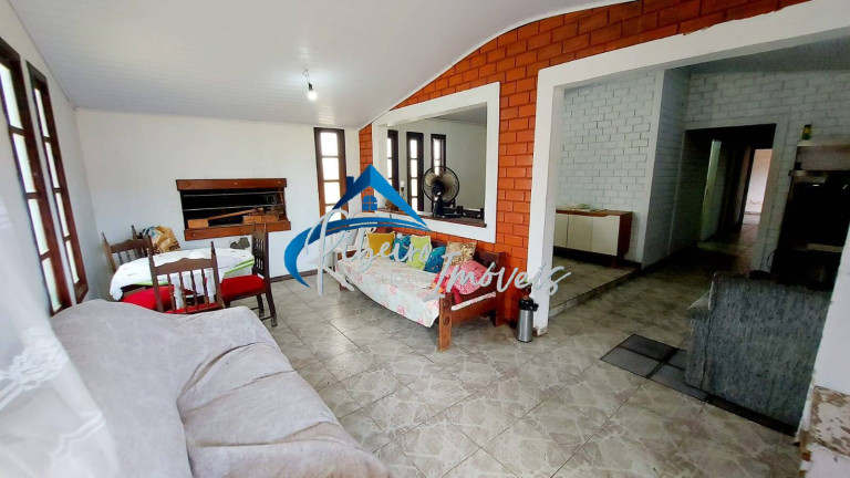 Imagem Casa com 3 Quartos à Venda, 128 m² em Santa Teresinha - Imbé Imagem Casa com 3 Quartos à Venda, 128 m² em Santa Teresinha - Imbé