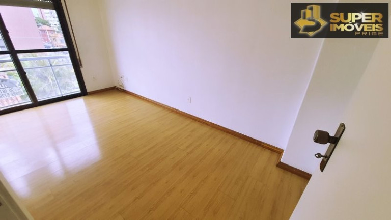 Imagem Apartamento com 2 Quartos à Venda, 75 m² em Centro - Pelotas