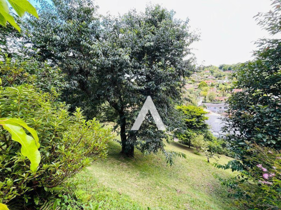 Imagem Casa com 4 Quartos à Venda, 250 m² em Parque Do Imbui - Teresópolis Imagem Casa com 4 Quartos à Venda, 250 m² em Parque Do Imbui - Teresópolis