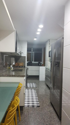 Imagem Apartamento com 3 Quartos à Venda, 241 m² em Barra Da Tijuca - Rio De Janeiro