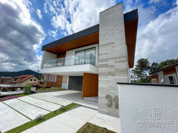 Imagem Casa com 4 Quartos à Venda, 330 m² em Várzea - Teresópolis Imagem Casa com 4 Quartos à Venda, 330 m² em Várzea - Teresópolis