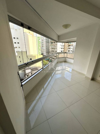 Imagem Apartamento com 3 Quartos à Venda, 142 m² em Centro - Balneário Camboriú Imagem Apartamento com 3 Quartos à Venda, 142 m² em Centro - Balneário Camboriú