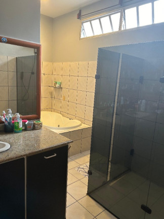 Imagem Casa com 3 Quartos à Venda, 264 m² em Aleixo - Manaus Imagem Casa com 3 Quartos à Venda, 264 m² em Aleixo - Manaus