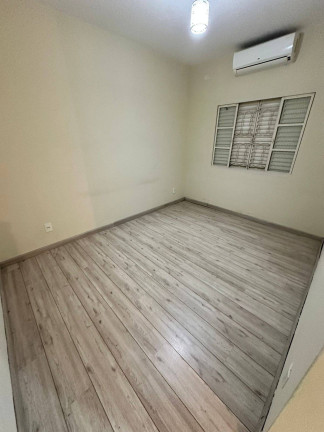 Imagem Casa com 2 Quartos à Venda, 126 m² em Parque São Luís - Taubaté Imagem Casa com 2 Quartos à Venda, 126 m² em Parque São Luís - Taubaté