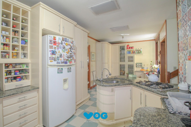 Imagem Casa com 3 Quartos à Venda, 344 m² em Chácara Das Pedras - Porto Alegre Imagem Casa com 3 Quartos à Venda, 344 m² em Chácara Das Pedras - Porto Alegre