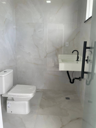 Imagem Casa com 4 Quartos à Venda, 260 m² em Ponta Negra - Manaus Imagem Casa com 4 Quartos à Venda, 260 m² em Ponta Negra - Manaus