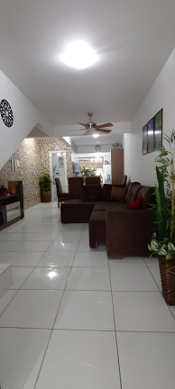 Imagem Sobrado com 2 Quartos à Venda, 140 m² em Santa Regina - Camboriú Imagem Sobrado com 2 Quartos à Venda, 140 m² em Santa Regina - Camboriú