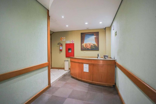 Imagem Imóvel com 2 Quartos à Venda, em Moinhos De Vento - Porto Alegre Imagem Imóvel com 2 Quartos à Venda, em Moinhos De Vento - Porto Alegre