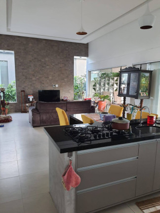 Imagem Casa com 3 Quartos à Venda, 290 m² em Alphaville (abrantes) - Camaçari