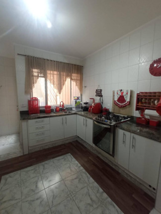 Imagem Casa com 3 Quartos à Venda, 160 m²