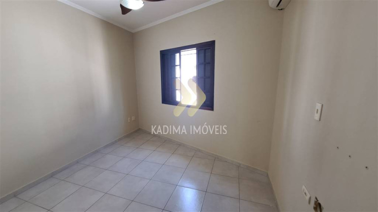 Imagem Sobrado com 2 Quartos à Venda, 80 m² em Caiçara - Praia Grande Imagem Sobrado com 2 Quartos à Venda, 80 m² em Caiçara - Praia Grande