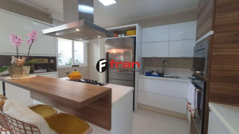 Imagem Casa com 3 Quartos à Venda, 204 m² em Córrego Grande - Florianópolis