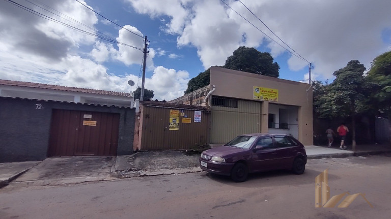 Casa com 4 Quartos à Venda, 200 m² em Piratininga (venda Nova) - Belo Horizonte