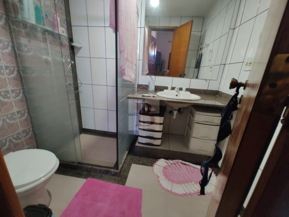 Imagem Casa com 3 Quartos à Venda, 420 m² em Porto Novo - São Gonçalo